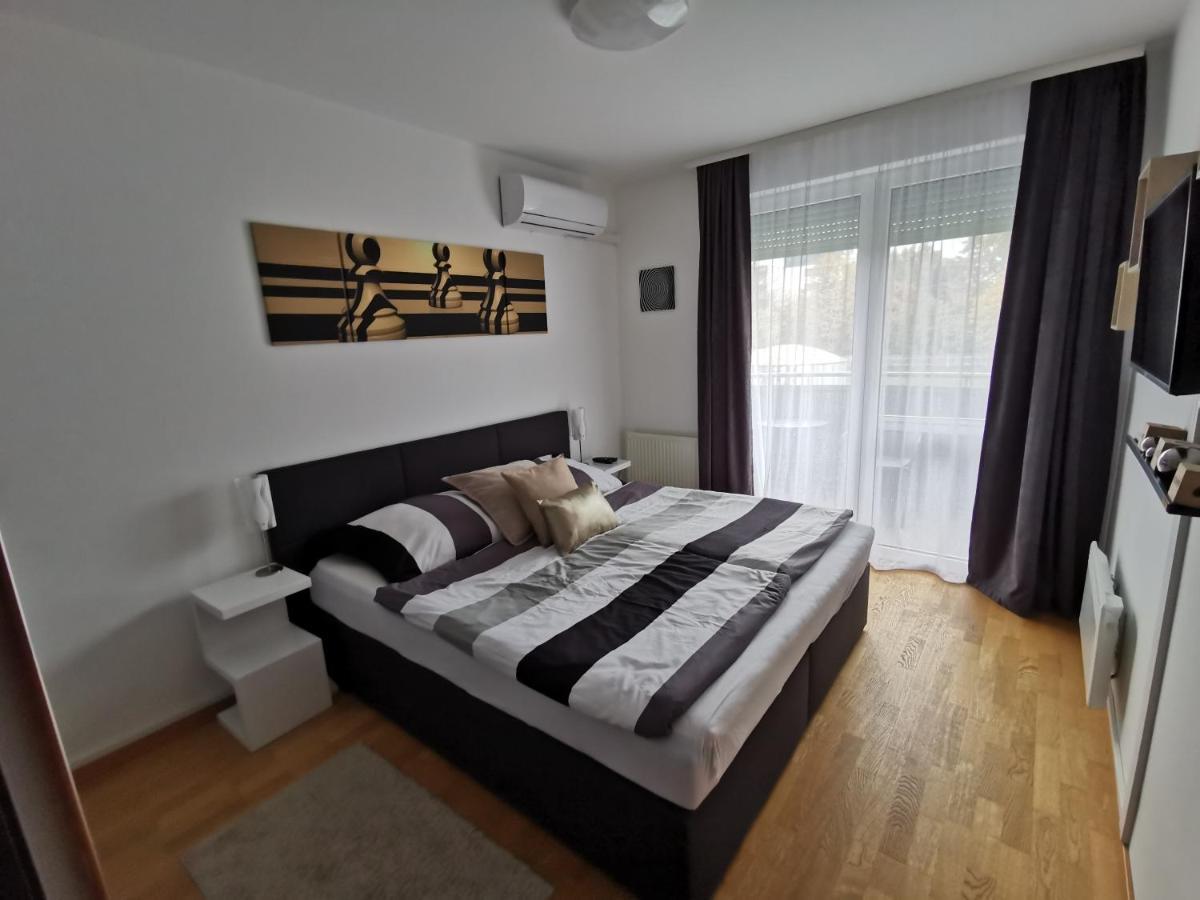Freedom Apartman Hajdúszoboszló Exterior foto